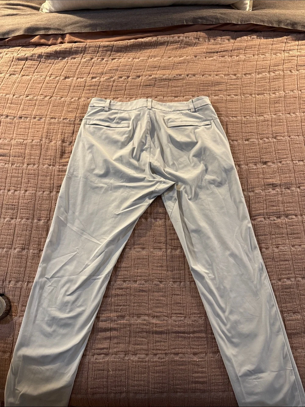 Lululemon ABC Classic Fit Trousers in Stone - 34x30